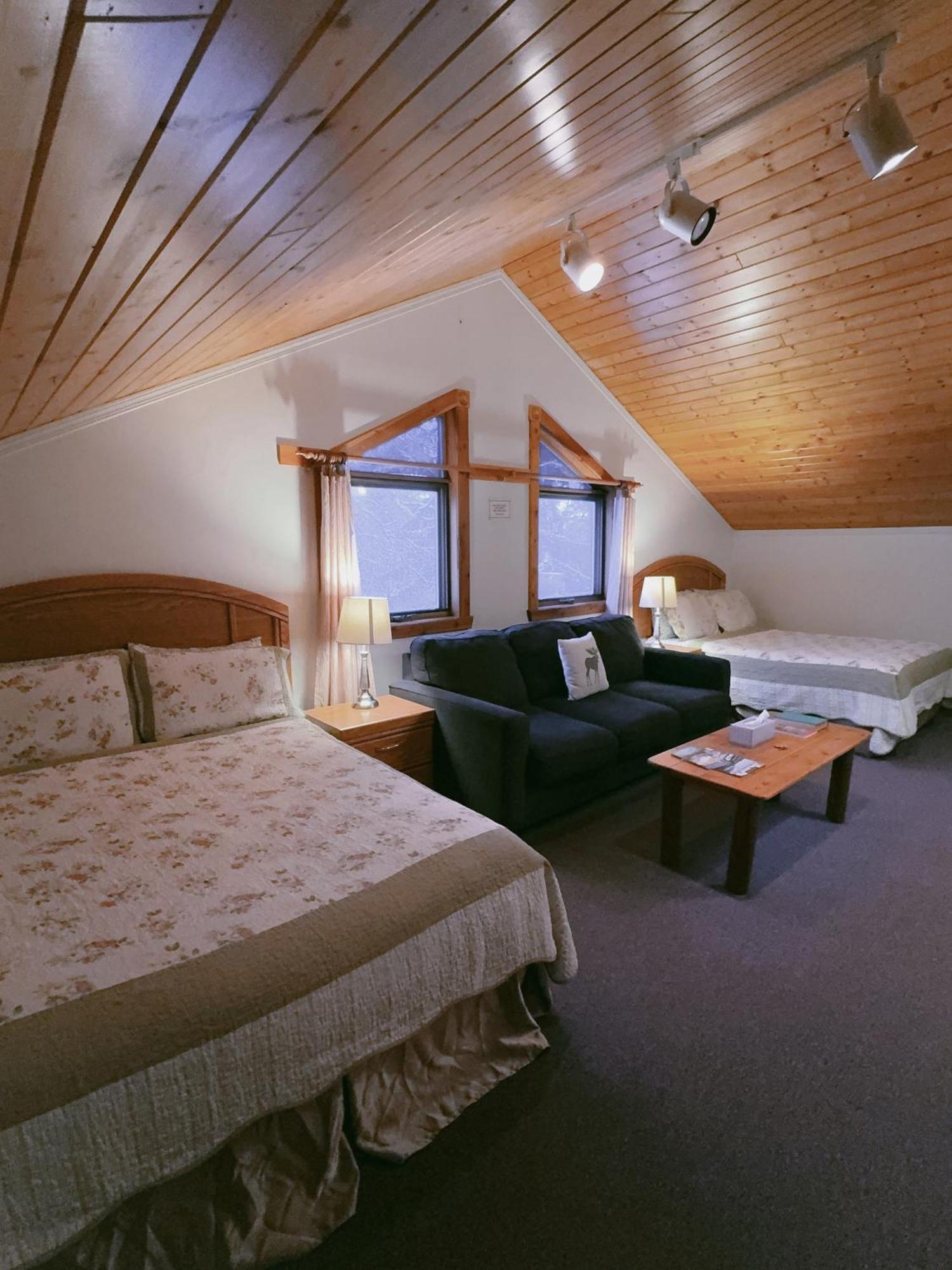 Alpine Meadows Lodge Golden Exteriör bild